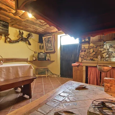 Holiday home Lovely In Gologoricki Dol With Kitchen *