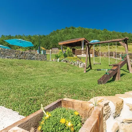 Holiday home Lovely In Gologoricki Dol With Kitchen