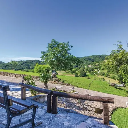 Lovely In Gologoricki Dol With Kitchen Holiday home *